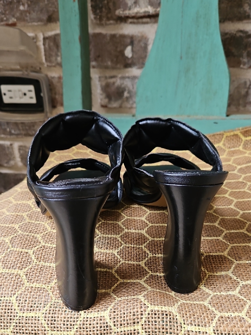 Vince Camuto Renneya Quilted Leather Black Block Heels - Picture 4 of 5